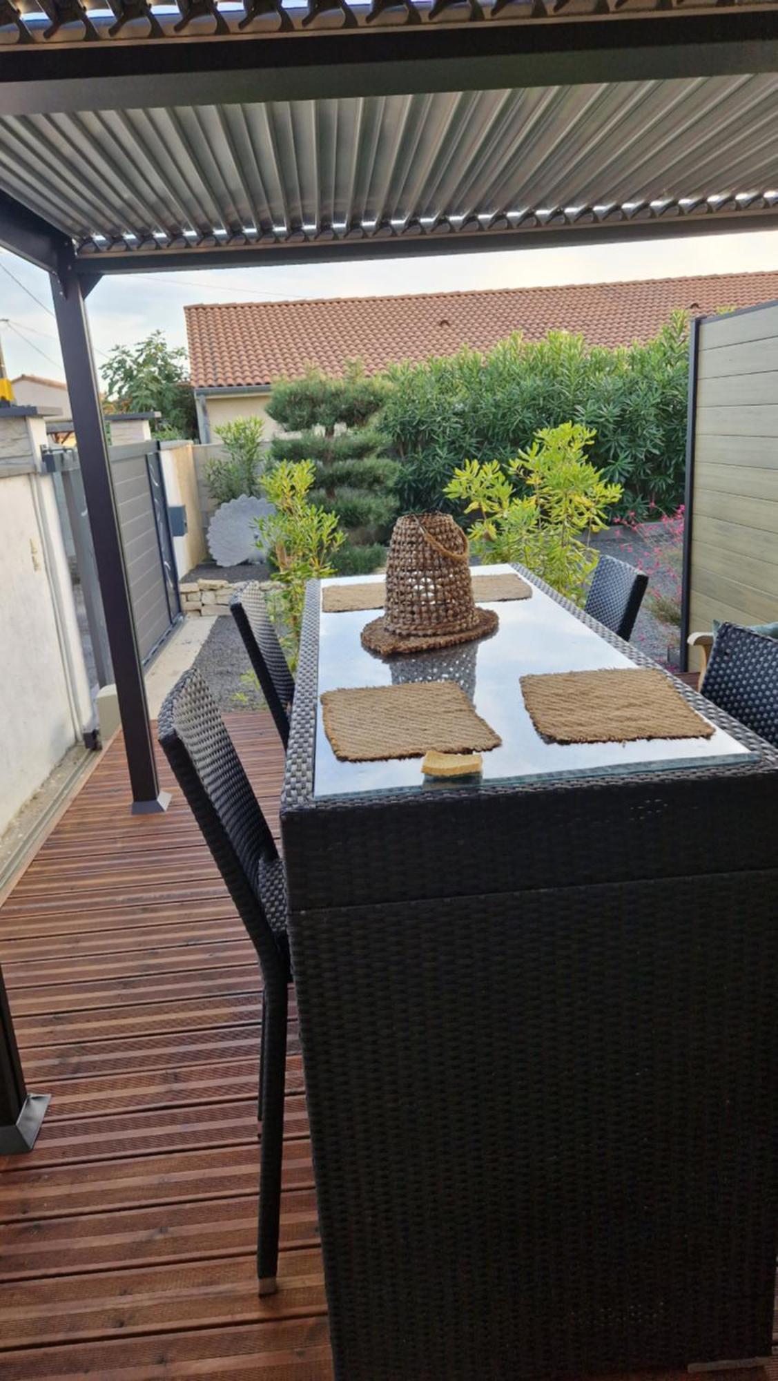 Appartement Pour 4 Avec Terrasse Chanos-Curson Kültér fotó